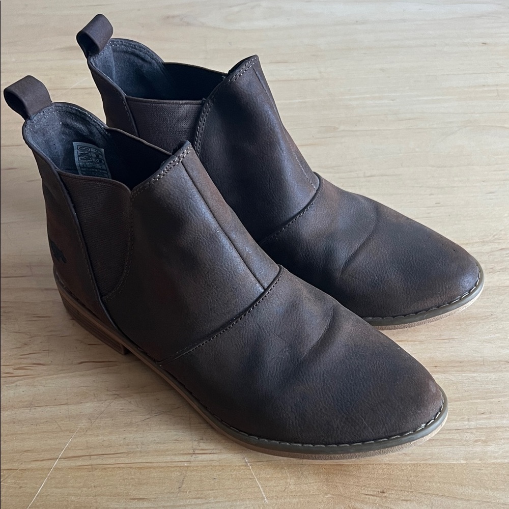 Rocket Dog Black and Brown Ankle Boots